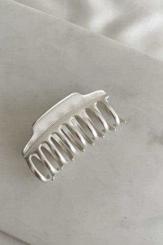 Matte Silver Metal Claw Clip