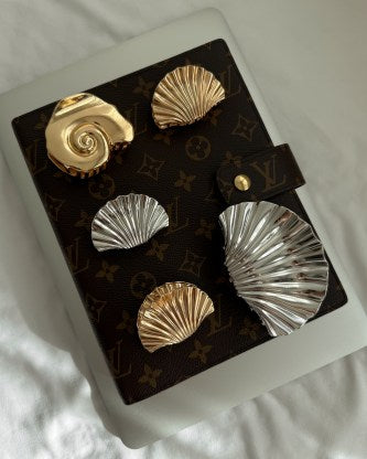 Mini Icon Shell Claw Clip Silver