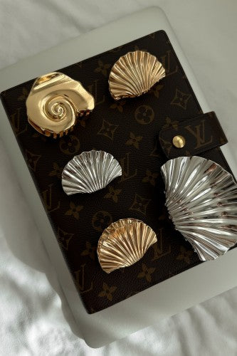 Mini Icon Shell Claw Clip Silver