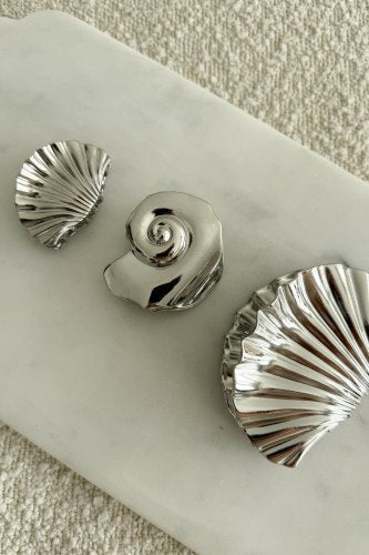 Mini Icon Shell Claw Clip Silver