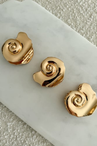 Swirl Shell Claw Clip Gold